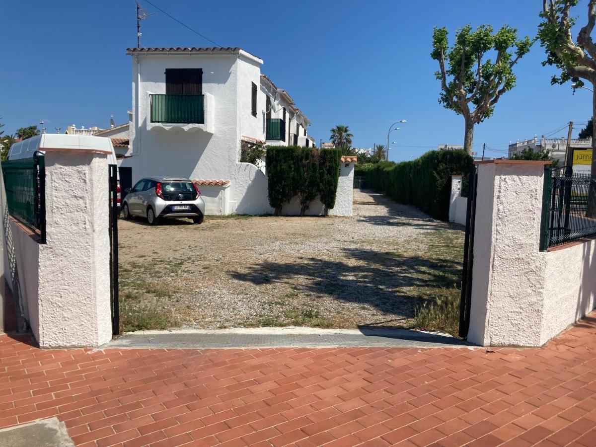 Charmante Maison Coeur De Ville 650M Plage エンプリアブラバ エクステリア 写真