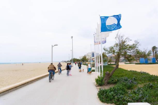 Charmante Maison Coeur De Ville 650M Plage エンプリアブラバ エクステリア 写真